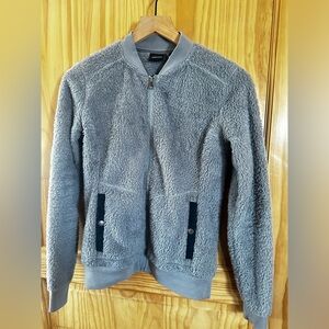 Marmot fuzzy jacket grey and black